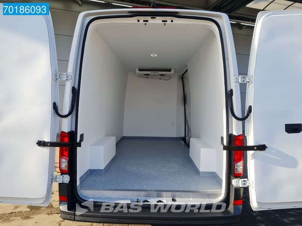 Volkswagen Crafter 103 kW image number 4