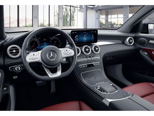 Mercedes-Benz GLC 300 de 225 kW image number 3