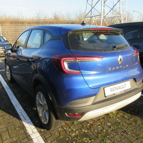 Renault Captur 140 103 kW image number 4