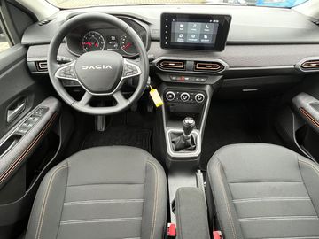 Car image 8