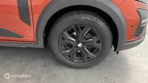 Car image 20