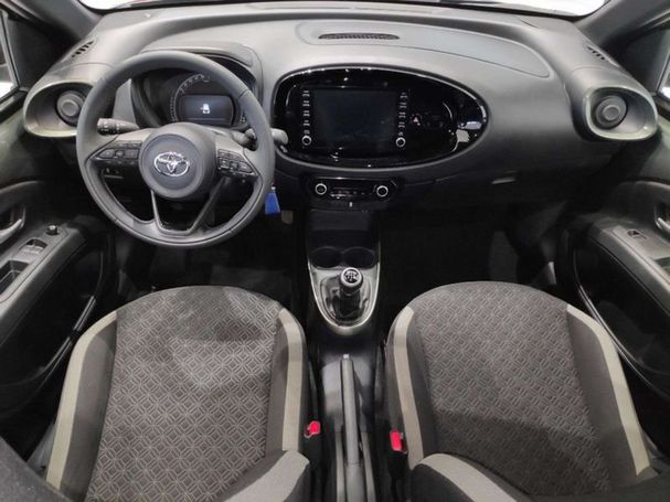 Toyota Aygo X 1.0 VVT-i 53 kW image number 4