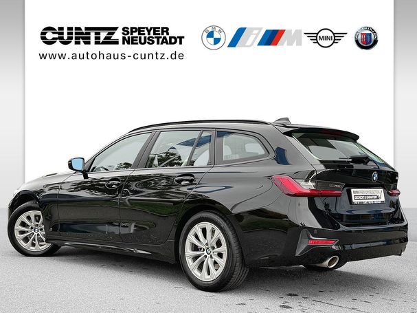 BMW 318i Touring Advantage 115 kW image number 3