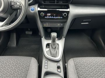 Car image 11