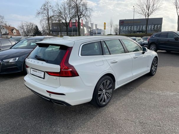 Volvo V60 Inscription Expression AWD Recharge 251 kW image number 3