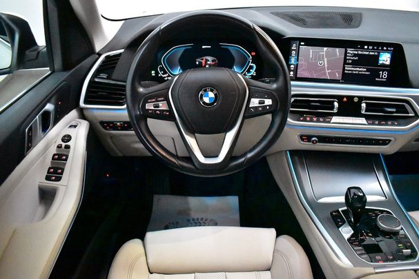 BMW X5 45e xDrive 290 kW image number 11