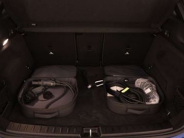 Car image 35