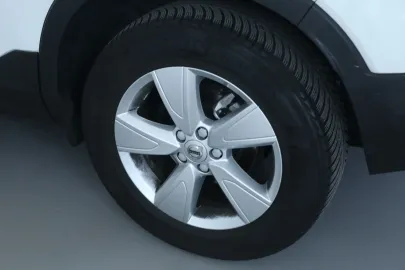 Car image 26
