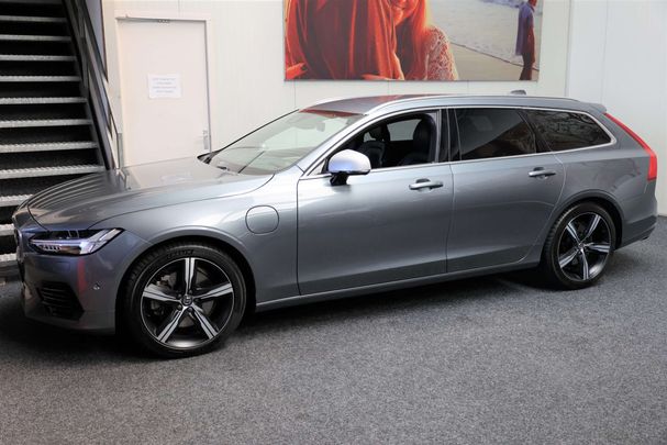 Volvo V90 T8 R Design AWD 300 kW image number 1