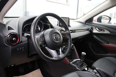 Car image 15