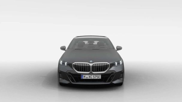 BMW 530 Touring 146 kW image number 2