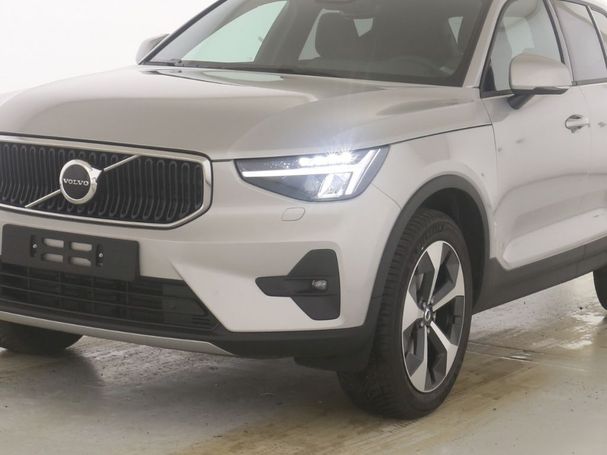 Volvo XC40 B3 Core 120 kW image number 9