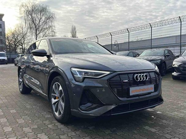 Audi e-tron 50 S-line 230 kW image number 2