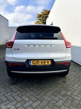 Volvo XC40 T4 192 kW image number 1