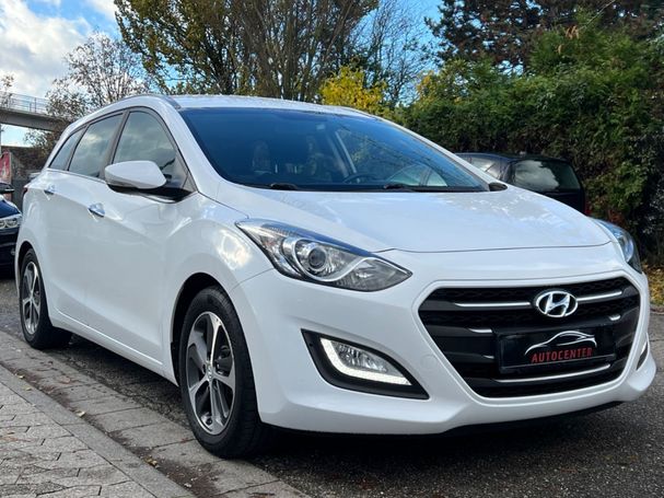 Hyundai i30 1.6 CRDi 81 kW image number 2