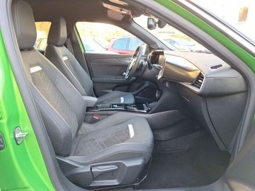 Car image 31