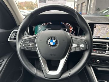 Car image 38