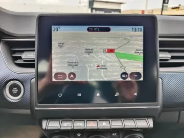 Car image 20