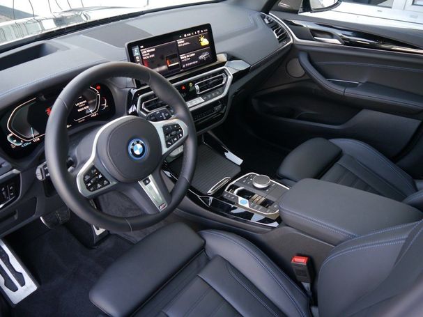 BMW iX3 M Sport Impressive 210 kW image number 23