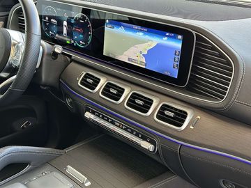 Car image 37