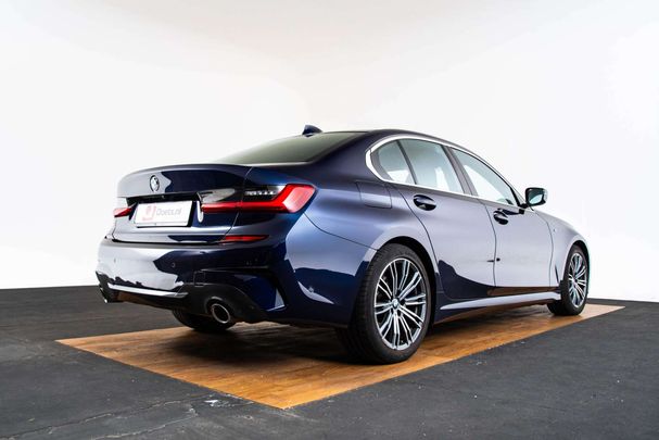 BMW 320i M Sport 135 kW image number 12