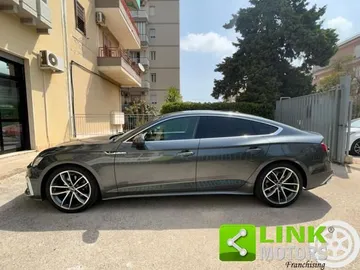 Car image 15