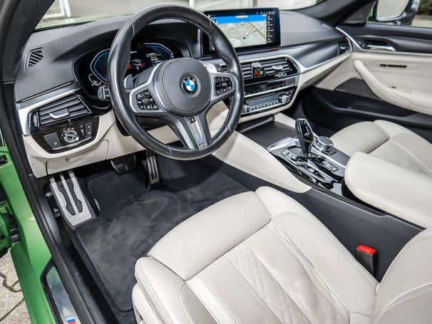 BMW 530 Touring xDrive 215 kW image number 6