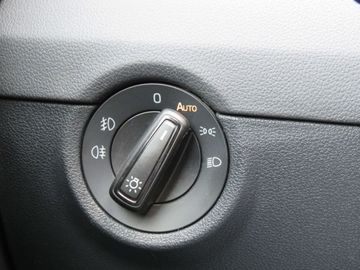 Car image 37