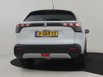 Car image 35