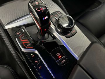 Car image 31