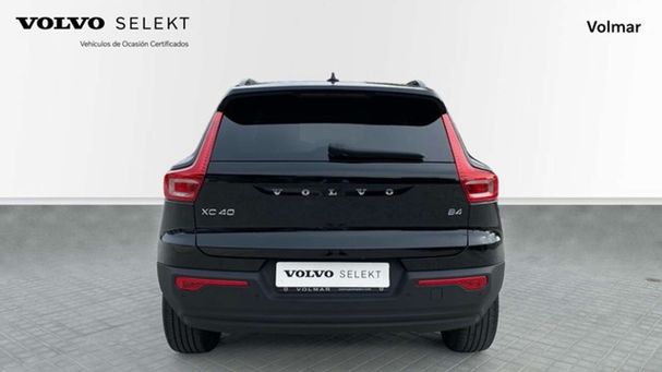 Volvo XC40 B4 R Design 145 kW image number 4