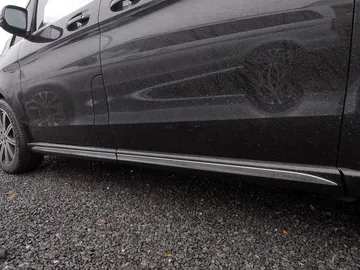 Car image 29