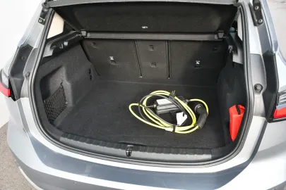 Car image 35