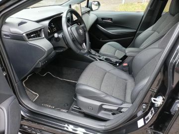 Car image 21