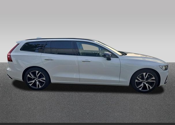 Volvo V60 T6 R Design Expression AWD Recharge 251 kW image number 6