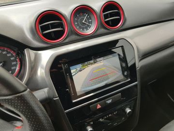 Car image 14