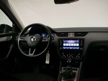 Car image 26