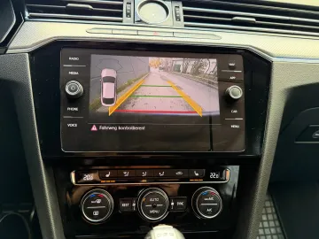Car image 49