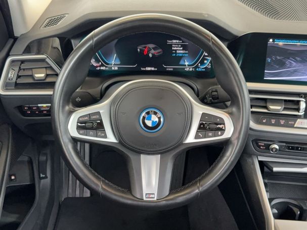 BMW 320 e Advantage 150 kW image number 6