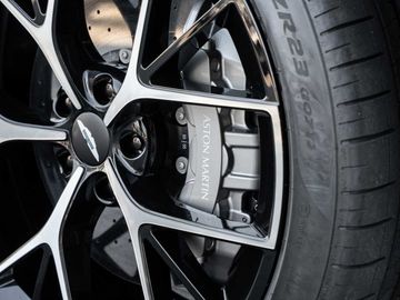 Car image 41