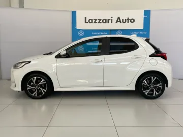 Car image 5