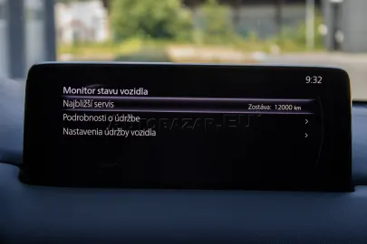 Car image 40