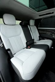 Car image 36