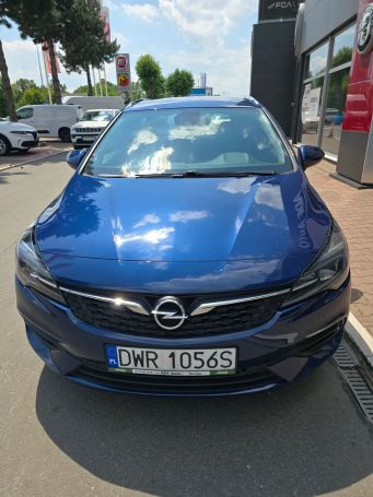 Opel Astra 1.5 D Sports Tourer Business Edition 77 kW image number 3