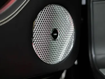 Car image 46