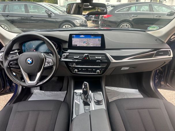 BMW 520d Touring 140 kW image number 12