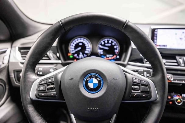 BMW X2 xDrive25e M X 162 kW image number 10