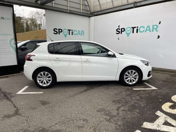 Peugeot 308 1.2 PureTech 110 Style 82 kW image number 6