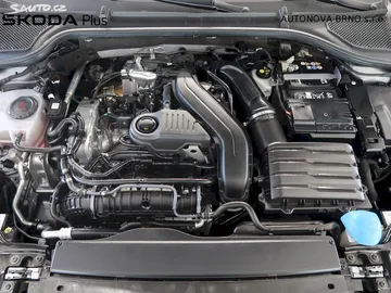 Car image 30