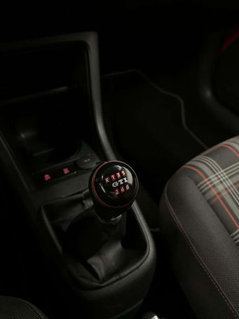 Volkswagen up! GTI 85 kW image number 24